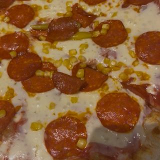 American hot pizza srednja