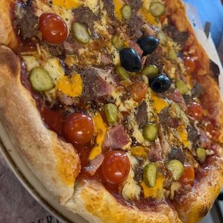 Burger pizza