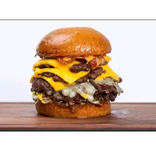 Smash Blue Bacon Garilic BBQ Cheeseburger 6