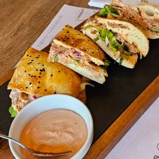 SENDVIČ SA DRPANOM PRASETINOM