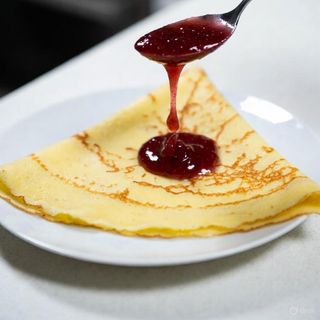 PALAČINKE SA DŽEMOM