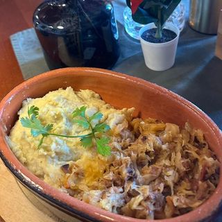 * NOVO * Podvarak sa butkicom i pireom