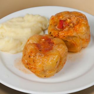 Punjena paprika sa krompir pireom