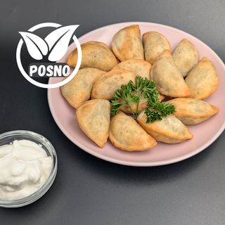 Sa krompirom i pečurkama (posni prženi vareniki)