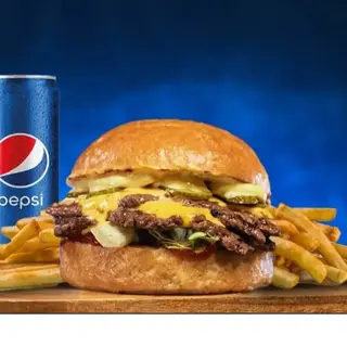 Double Ronaldo smash burger + pomfrit + sos + Coca-Cola ili Pepsi