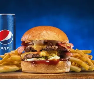 Double bacon smash burger + pomfrit + sos + Coca-Cola ili Pepsi