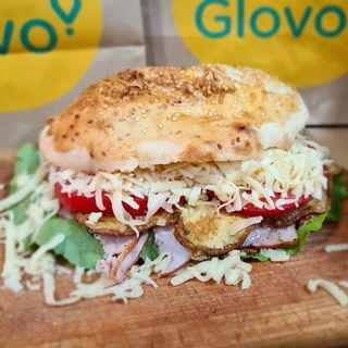 Sendvič sa goveđim sudžukom M