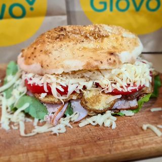 Sendvič sa govedjom pršutom L