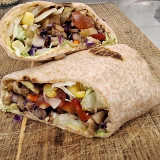 Tortilla sa tunjevinom i avokadom