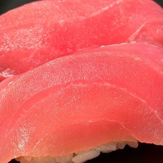 Nigiri tuna