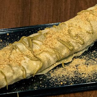 Kinder Bueno sa mrvicama lešnika