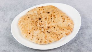 Somun mali sa kajmakom