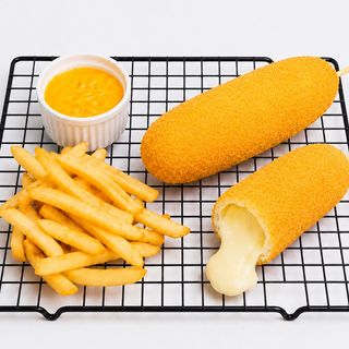 Mozzarella + Pomfrit + Cheddar Sos