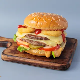 Triple MC Spajsi burger