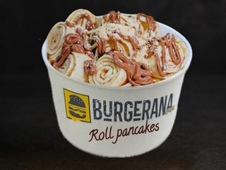 Roll pancakes nutella