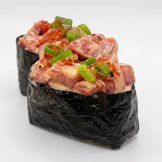 Gunkan ljuta tuna nigiri