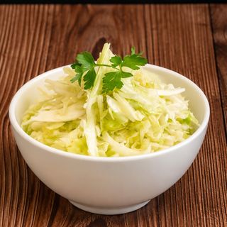 Salata od svežeg kupusa