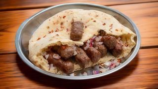 Sarajevski ćevap u somunu 6 komada