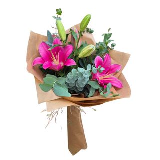 Buket sa orientalom i eukaliptusom