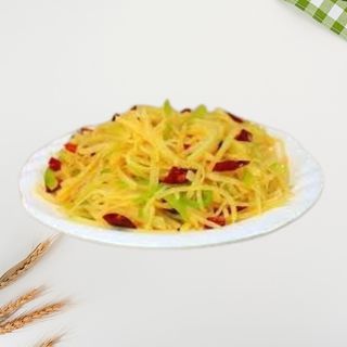 31. Salata od seckanog krompira. 凉拌土豆丝 Chopped potato salad.