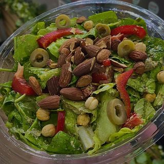 Healthy top salata