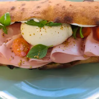 Kraljevska Buratta/Rojal Buratta