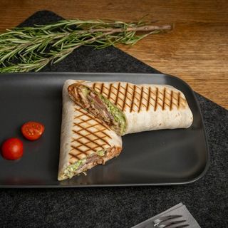 шаварма са димљеним пилетином (шаурма с копченой курицей) 350 gr