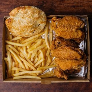 CKF PORCIJA 15 KRILACA