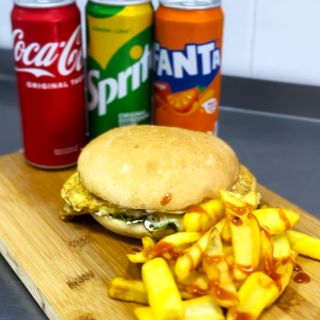 Omletić, pomfrit (150g) i Coca-Cola 0.33l