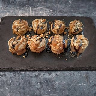 Crna Sushi Palačinka