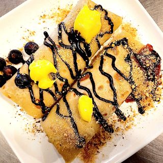 Palačinka sa vanila kremom, dodaci po izboru