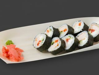 Futomaki sa piletinom