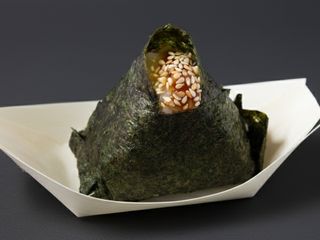 Onigiri krastavac-sir