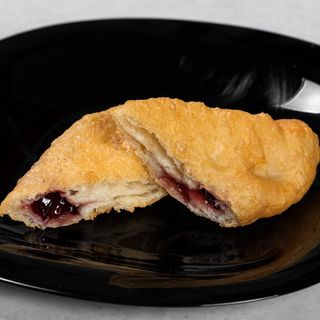 Pecivo Višnja / Пирожок Вишня