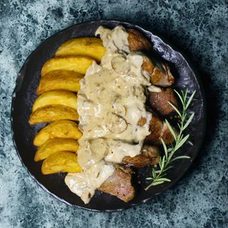 Svinjski medaljoni u sosu od pečuraka