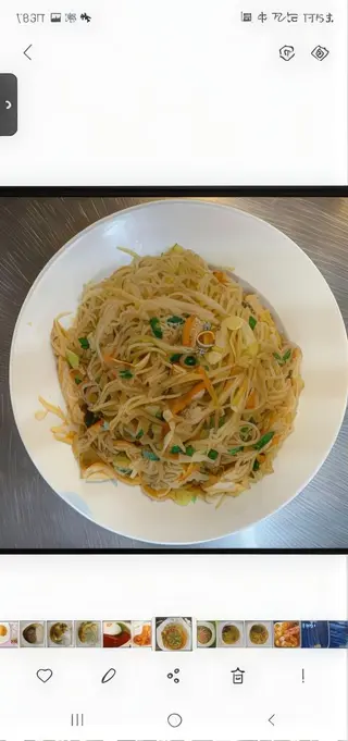 鸡肉炒米粉Fried rice noodles with chicken: 450g