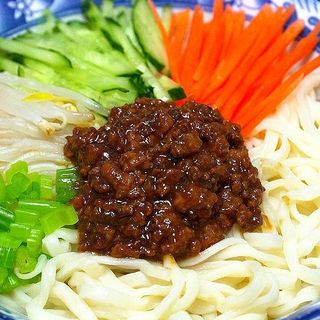 牛肉炸酱面Beef noodles (Zha Jiang ) 450G