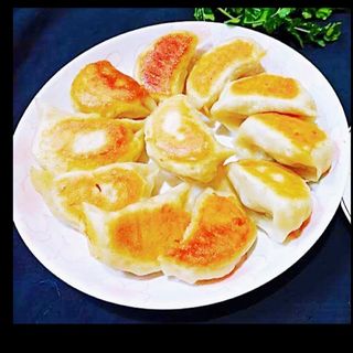 鸡肉煎饺Pileće knedle