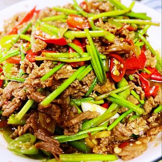 小炒牛肉Pržena govedina