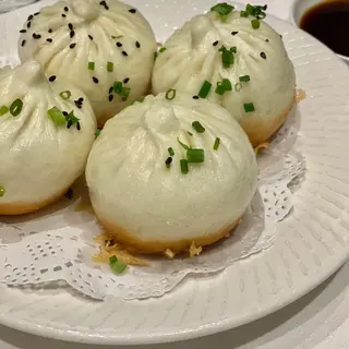 猪肉煎包Pržene lepinje sa svinjetinom i sirom