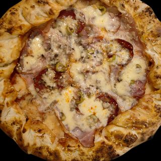 Benvenuto porodična pizza + Coca-Cola 1.5l + 4x palačinke