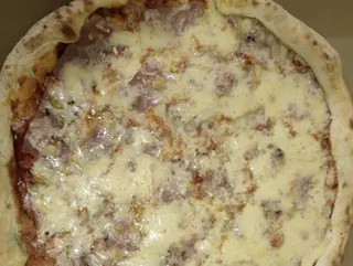 Vezuvio porodična pizza + 2 palačinke