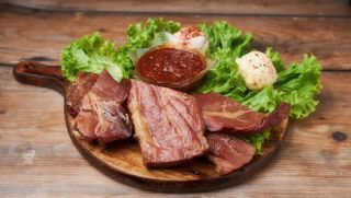 Dimljeni svinjski vrat 1kg