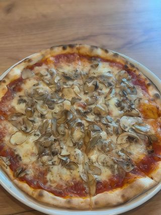 Funghi pizza mala