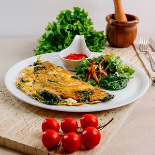 Omlet Spanać i Mladi sir