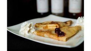 Slatka palačinka sa džemom