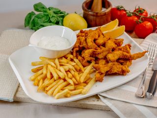 Pileća Korpa (za 2 osobe)