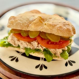 Čiabata sa tunjevinom