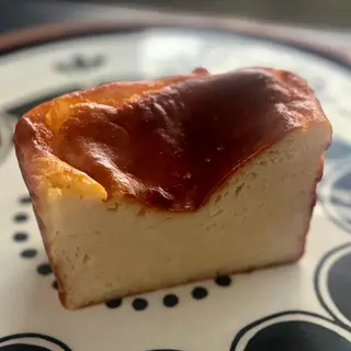 Klasična zapečena pita od svežeg sira (zapekanka)