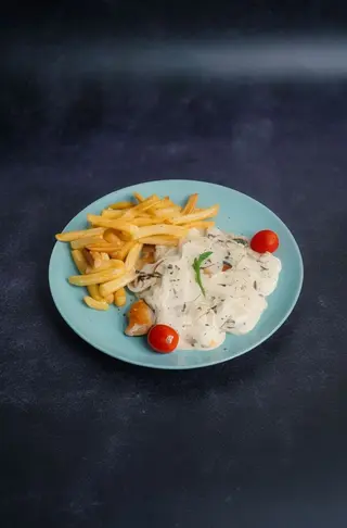 Piletina u sosu od šampinjona